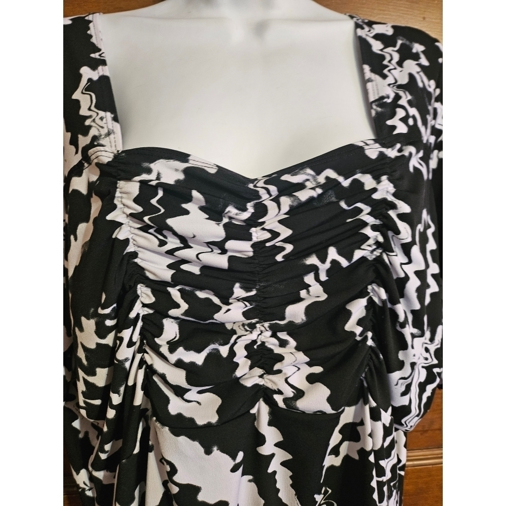 Susan Laurence Woman Black and White Patterned Top - Picture 4 of 8